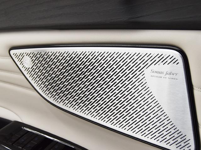 グレカーレ ＧＴ　ＯＰ１９１　コンフォートＰＫＧ　ＳｏｎｕｓＦａｂｅｒサウンド　２０ｉｎＡＷ　パノラマＳＲ　テックアシスタンスＰＫＧ　ネリッシモＰＫＧ　１４ｗａｙ電動スポーツシート　アンビエントライト　ギアッチョレザー（17枚目）