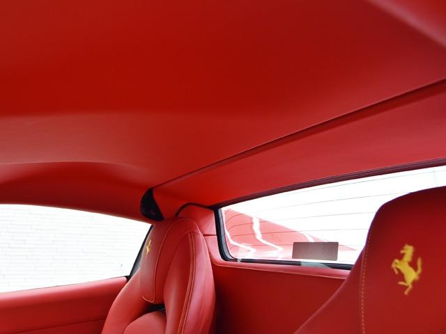 ４８８スパイダー ベースグレード　Ｆ１　ＯＰ４３７　２０ｉｎＡＷ　カーボンファイバーＬＥＤドライバーゾーン／ダッシュボードインサート／Ｒエアダクト　ロッソフェラーリレザー　サスペンションリフター　フルエレクトリックシート　シートＨ　禁煙（18枚目）