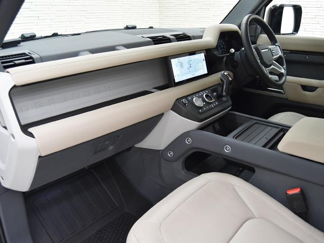 ディフェンダー ９０ＸＳエディション　Ｐ３００　限定車　ＸＳエディションエクステリアＰ　２０ｉｎＡＷ　パノラマＳＲ　ＦシートＨ／シートクーラー／メモリー機能　エイコーンレザー　インタラクティブドライバーＤ　ＡＣＣ　メリディアン　レーンキープ　禁煙（8枚目）