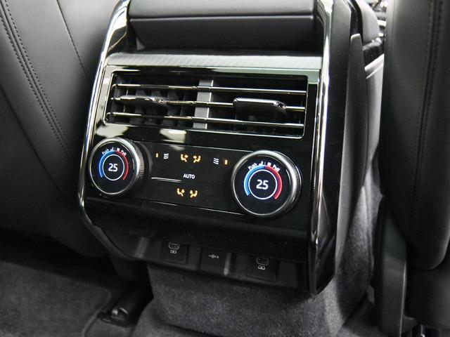 レンジローバースポーツ ＳＶエディションワン　ＯＰ１４０　ディプロイアブルサイドステップ　パノラマＳＲ　４ゾーンＡＣ　２３ｉｎＡＷ　フルプロテクションフィルム　エボニーウィンザーレザー　ＳＶカーボンファイバーシートＰ　ドライバーアシストＰ　ＡＣＣ（17枚目）