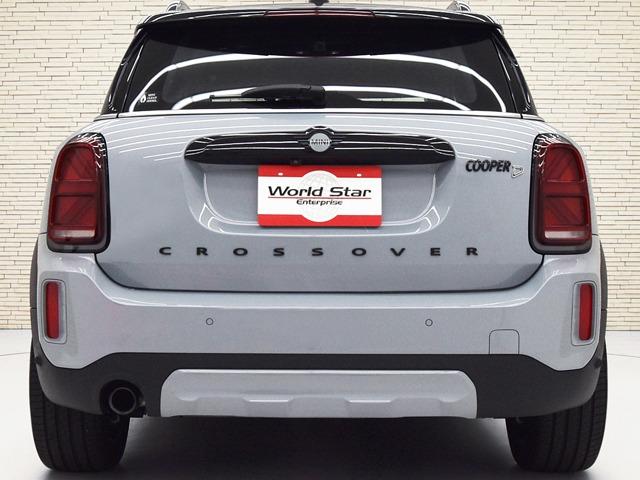 MINI クーパーD クロスオーバーオール4 アンテイムドED 特別仕様車 18inAW ALL4エクステリア ピアノブラックエクステリア MINIYoursレザーラウンジハイランドグリーンシート FシートH 純正ナビ ACC マルチDメーターパネル Bカメラ(4枚目)