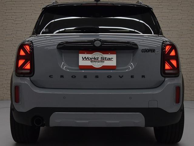 MINI クーパーD クロスオーバーオール4 アンテイムドED 特別仕様車 18inAW ALL4エクステリア ピアノブラックエクステリア MINIYoursレザーラウンジハイランドグリーンシート FシートH 純正ナビ ACC マルチDメーターパネル Bカメラ(6枚目)