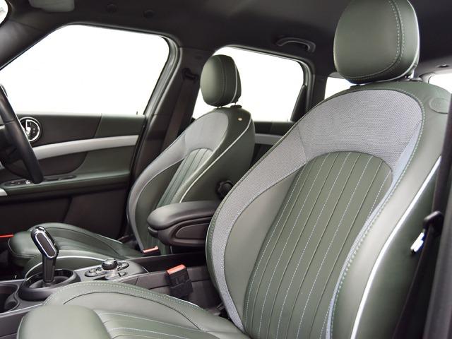 MINI クーパーD クロスオーバーオール4 アンテイムドED 特別仕様車 18inAW ALL4エクステリア ピアノブラックエクステリア MINIYoursレザーラウンジハイランドグリーンシート FシートH 純正ナビ ACC マルチDメーターパネル Bカメラ(7枚目)