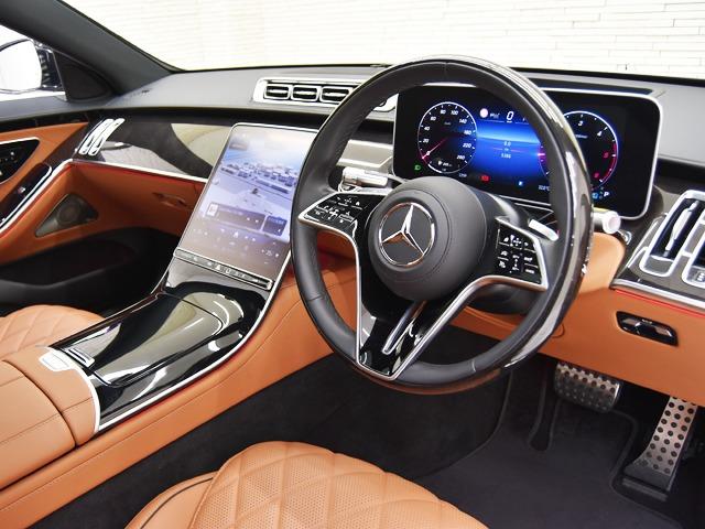 Ｓクラス Ｓ４００ｄ　４マチック　ＡＭＧライン　レザーＥＸＣＰ　ＯＰ２０４　ベーシックＰＫＧ　パノラマＳＲ　ＡＭＧ２０ｉｎＡＷ　茶革　ブルメスター　前後シートＨ　レーダーセーフティＰＫＧ　エアサス　パワートランク　３６０°カメラ　メモリー付パワーシート　ＡＣＣ（22枚目）