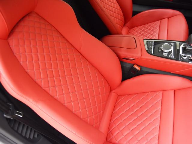 Ｒ８スパイダー Ｖ１０パフォーマンス５．２ＦＳＩクワトロＳトロニック　ＯＰ１２５　２０２２ｙモデル　エクスプレスレッドファインナッパレザー　ＦシートＨ　バング＆オルフセン　ダイナミックステアリング　ブラックアウディリングＰＫＧ　拡張デコラティブパネルグロスカーボン　禁煙（12枚目）