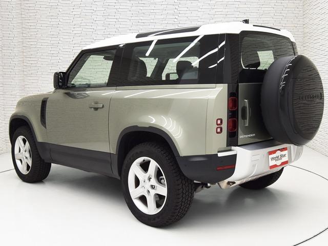 ディフェンダー ９０ＳＥ　Ｐ３００　コントラストルーフホワイト　コールドクライメートＰ　マトリクスＬＥＤヘッドライト　１２ｗａｙＦシート　クロスカービームホワイトパウダーコートブラッシュドフィニッシュ　黒革　レーンキープ／チェンジ　禁煙（2枚目）