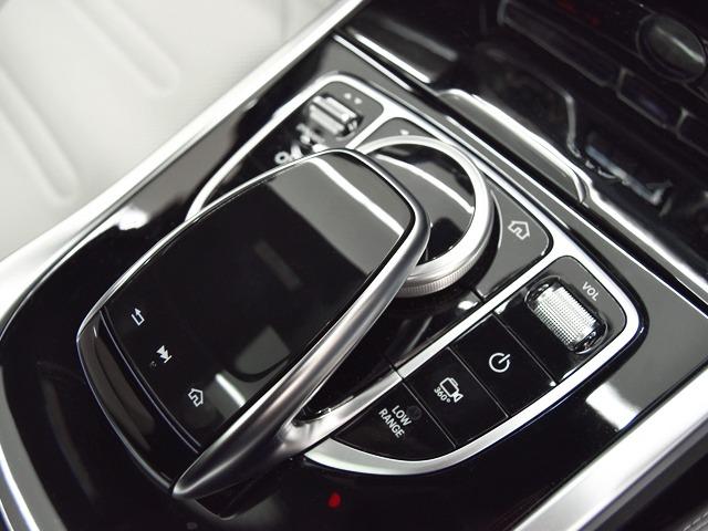 Ｇクラス Ｇ４００ｄ　ＡＭＧライン　マヌファクトゥーアプログラム　ＯＰ３２３　ラグジュアリーＰＫＧ　アダプティブダンピングシステム　ボディ同色スペアタイヤリング　白革　前後シートＨ　ガラスＳＲ　ＡＭＧ２０ｉｎＡＷ　レーダーセーフティＰＫＧ　３６０°カメラ　ＡＣＣ（16枚目）