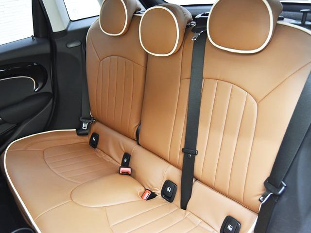 ＭＩＮＩ クーパーＳ　クラシック・トリム　１７ｉｎＡＷ　前後Ｐセンサー＆Ｂカメラ　純正ナビ　マルチＤメーターパネル　ブラック／パールハーフレザー　コンフォートアクセス　ＬＥＤヘッドライト　ＡＣＣ　ブラックルーフ＆ミラーキャップ　禁煙（13枚目）