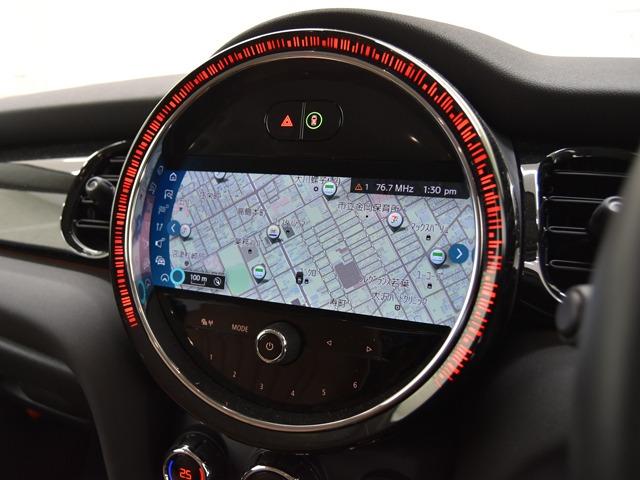 ＭＩＮＩ クーパーＳ　クラシック・トリム　１７ｉｎＡＷ　前後Ｐセンサー＆Ｂカメラ　純正ナビ　マルチＤメーターパネル　ブラック／パールハーフレザー　コンフォートアクセス　ＬＥＤヘッドライト　ＡＣＣ　ブラックルーフ＆ミラーキャップ　禁煙（18枚目）