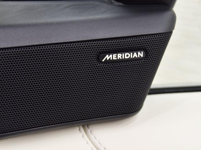 レンジローバー ＨＳＥ　Ｄ３００　スタンダードホイールベース　ＯＰ１００　ディプロイアブルサイドステップ　ホットクライメートＰ　パノラマＳＲ　ベルリーノレザー　ＣｌｅａｒＳｉｇｈｔインテリアリアビューミラー　ブラックキャリパー　２２ｉｎＡＷ　２４ｗａｙＦシート（17枚目）