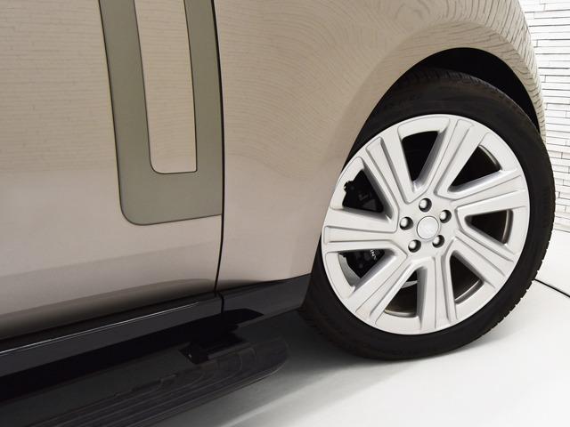 レンジローバー ＨＳＥ　Ｄ３００　スタンダードホイールベース　ＯＰ１００　ディプロイアブルサイドステップ　ホットクライメートＰ　パノラマＳＲ　ベルリーノレザー　ＣｌｅａｒＳｉｇｈｔインテリアリアビューミラー　ブラックキャリパー　２２ｉｎＡＷ　２４ｗａｙＦシート（21枚目）