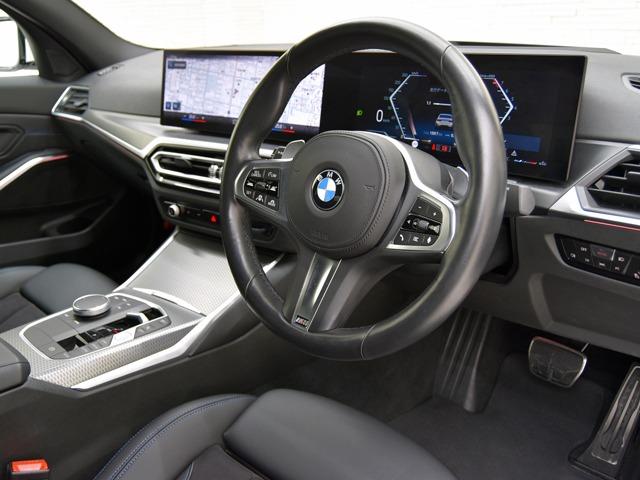 ３シリーズ ３１８ｉ　Ｍスポーツ　オートマチックテールゲート　ＭエアロダイナミクスＰＫＧ　アダプティブＬＥＤヘッドライト　ブラックハーフレザー　ＦシートＨ　ヘッドアップＤ　サンプロテクションガラス　１８ｉｎＡＷ　メモリー付パワーシート（11枚目）