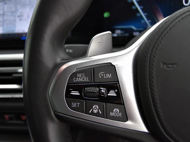 ３シリーズ ３１８ｉ　Ｍスポーツ　オートマチックテールゲート　ＭエアロダイナミクスＰＫＧ　アダプティブＬＥＤヘッドライト　ブラックハーフレザー　ＦシートＨ　ヘッドアップＤ　サンプロテクションガラス　１８ｉｎＡＷ　メモリー付パワーシート（22枚目）