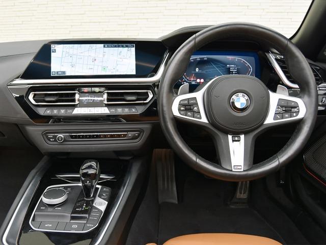 Ｚ４ ｓＤｒｉｖｅ２０ｉ　Ｍスポーツ　イノベーションＰＫＧ　アダプティブＬＥＤヘッドライト　ヘッドアップＤ　ＴＶチューナー　ハーマンカードン　ＭエアロダイナミクスＰＫＧ　茶革　ＦシートＨ　ＡＣＣ　１８ｉｎＡＷ　コンフォートアクセス　禁煙（9枚目）