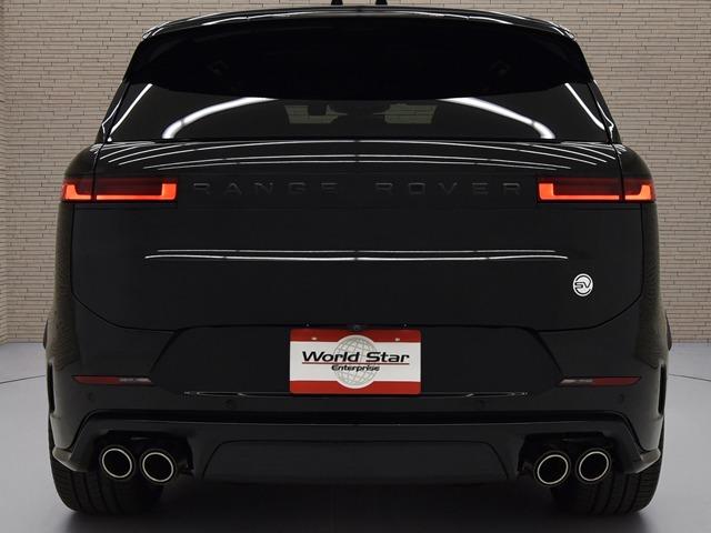 レンジローバースポーツ ＳＶエディションワン　ＯＰ１４５　ディプロイアブルサイドステップ　ホットクライメートＰ　パノラマＳＲ　ボンネットカーボンファイバーグロス　赤黒革　ＳＶカーボンファイバーエクステリアＰ　プライバシーガラス　メリディアン　禁煙（8枚目）