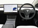 デュアルモーターＡＷＤ　ロングレンジ　２０ｉｎＡＷ　白革　前後シートＨ　ステアリングＨ　ガラスルーフ　ＬＥＤヘッドライト　パワーシート　前後Ｐセンサー＆Ｂカメラ　パワーテールゲート　ブラインドスポット　純正ナビ　禁煙（9枚目）