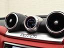 ベースグレード　Ｆ１　ＯＰ６８２　ＬＥＤ付カーボンファイバードライバーゾーン　マグネライドデュアルモードサスペンション　２０ｉｎＡＷ　アダプティブＦライトシステム　アップルカープレイ　ベンチレーテッドフル電動シート　禁煙（18枚目）