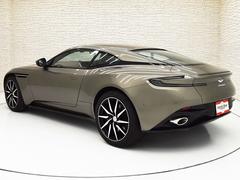 ＤＢ１１ Ｖ８　ＯＰ２３４　ネクサスキルティング　エクステリアボディパックブラック　２０インチディレクショナルグロスブラックＤＴＡＷ 9200363A30230924W006 2