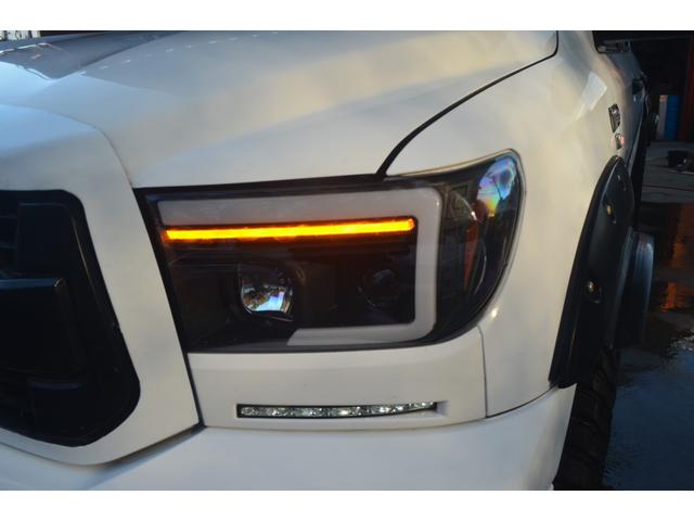 タンドラ クルーマックス　ＳＲ５　４ＷＤビルシュタインリフトアップカスタムオーバーフェンダーＢＦグッドリッチマッドテレンタイヤパワーシートサンルーフ（7枚目）