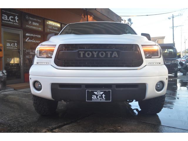 タンドラ クルーマックス　ＳＲ５　４ＷＤビルシュタインリフトアップカスタムオーバーフェンダーＢＦグッドリッチマッドテレンタイヤパワーシートサンルーフ（9枚目）