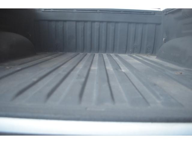 タンドラ クルーマックス　ＳＲ５　４ＷＤビルシュタインリフトアップカスタムオーバーフェンダーＢＦグッドリッチマッドテレンタイヤパワーシートサンルーフ（31枚目）