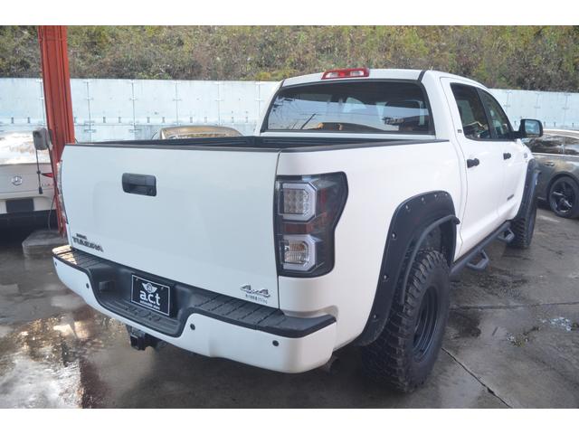 タンドラ クルーマックス　ＳＲ５　４ＷＤビルシュタインリフトアップカスタムオーバーフェンダーＢＦグッドリッチマッドテレンタイヤパワーシートサンルーフ（36枚目）