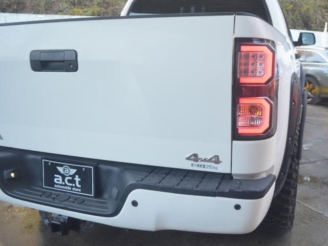 タンドラ クルーマックス　ＳＲ５　４ＷＤビルシュタインリフトアップカスタムオーバーフェンダーＢＦグッドリッチマッドテレンタイヤパワーシートサンルーフ（41枚目）