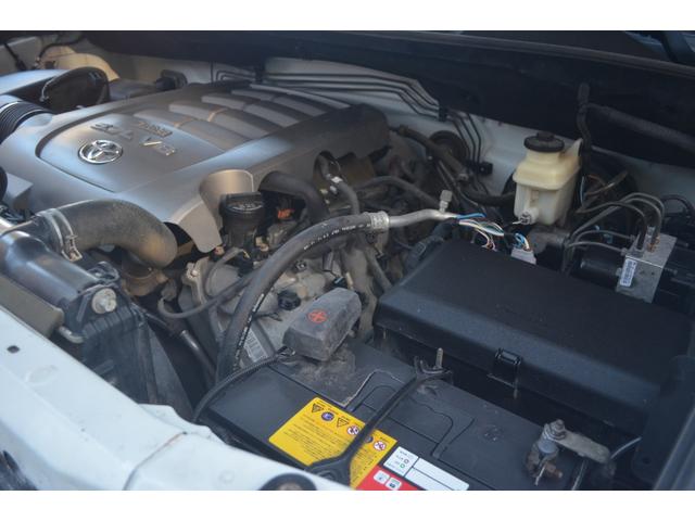 タンドラ クルーマックス　ＳＲ５　４ＷＤビルシュタインリフトアップカスタムオーバーフェンダーＢＦグッドリッチマッドテレンタイヤパワーシートサンルーフ（46枚目）