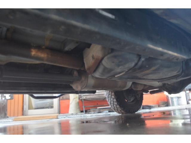 タンドラ クルーマックス　ＳＲ５　４ＷＤビルシュタインリフトアップカスタムオーバーフェンダーＢＦグッドリッチマッドテレンタイヤパワーシートサンルーフ（49枚目）