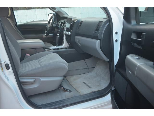 タンドラ クルーマックス　ＳＲ５　４ＷＤビルシュタインリフトアップカスタムオーバーフェンダーＢＦグッドリッチマッドテレンタイヤパワーシートサンルーフ（60枚目）