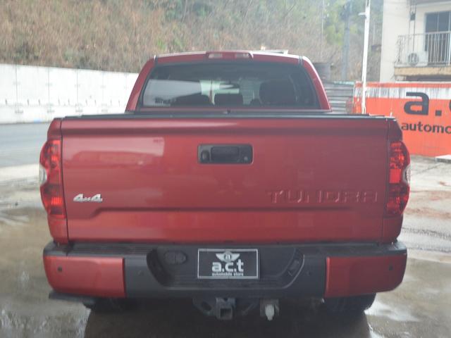 タンドラ クルーマックス　１７９４エディション　リフトアップＸＤ２０アルミオーバーフェンダー社外マフラーサイドステップキー付きシャッタートノカバーブラウンレザーサンルーフ（30枚目）