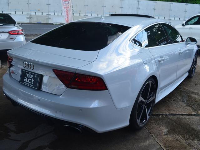 アウディ ＲＳ７スポーツバック