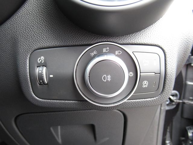 2.2ターボ ディーゼルQ4TI 登録済み未使用車 キセノンヘッドライト ユーコネクト テレビ ナビ レザーシート 右ハンドルオートマ メンテナンスパッケージ付 新車保証継承 ロードサービス付(44枚目)