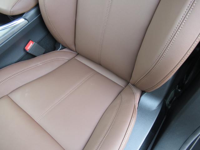 2.2ターボ ディーゼルQ4TI 登録済み未使用車 キセノンヘッドライト ユーコネクト テレビ ナビ レザーシート 右ハンドルオートマ メンテナンスパッケージ付 新車保証継承 ロードサービス付(65枚目)