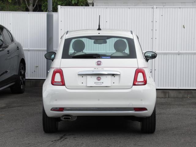 リア　丸みを効かせたレトロでキュートなスタイル。街を駆け抜けていく際の独特なルックスは見る人を惹きつけます。