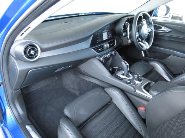 ジュリア ヴェローチェ　認定中古車保証　ワンオーナー　キセノンヘッドライト　専用レザーシート　地上デジタルＴＶチューナー　ナビゲーションシステム　バックカメラ　ＥＴＣ（52枚目）