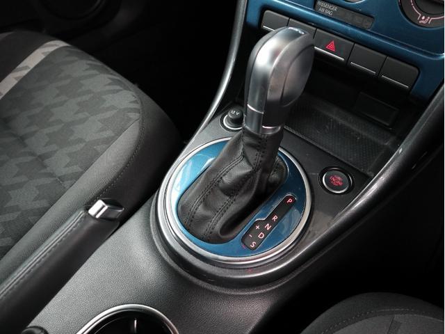 デザイン 認定中古車 1オーナー 禁煙車 純正ナビ Bluetooth ETC スマートキー HIDヘッドライト オートクルーズコントロール(17枚目)
