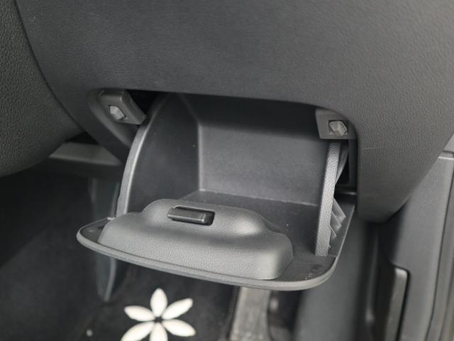 デザイン 認定中古車 1オーナー 禁煙車 純正ナビ Bluetooth ETC スマートキー HIDヘッドライト オートクルーズコントロール(27枚目)