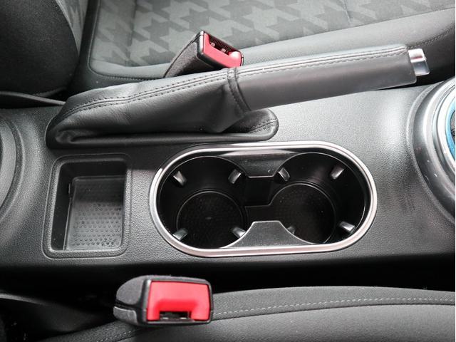 デザイン 認定中古車 1オーナー 禁煙車 純正ナビ Bluetooth ETC スマートキー HIDヘッドライト オートクルーズコントロール(31枚目)
