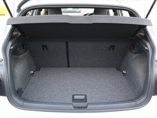ベースグレード 認定中古車 1オーナー 禁煙車 純正ナビ Bluetooth ETC USB アダプティブクルーズコントロール クリアランスソナー ブラインドスポット リアトラフィックアラート(22枚目)