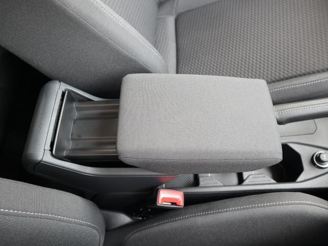 TSIコンフォートラインリミテッド 認定中古車 1オーナー 禁煙車 純正ナビ Bluetooth バックカメラ ETC USB 衝突被害軽減システム LEDヘッドライト アイドリングストップ(34枚目)
