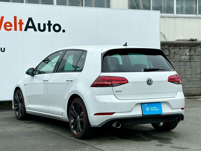 ゴルフGTI ダイナミック アダプティブシャシーコントロールDCC LEDヘッドライト デジタルメーター ACC レーンアシスト 後方死角検知機能 障害物センサー App-Connect パドルシフト ETC 認定中古車保証付(10枚目)