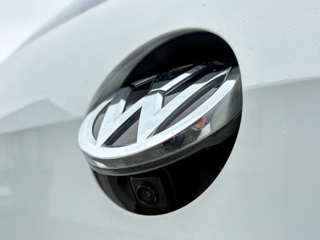 ゴルフGTI ダイナミック アダプティブシャシーコントロールDCC LEDヘッドライト デジタルメーター ACC レーンアシスト 後方死角検知機能 障害物センサー App-Connect パドルシフト ETC 認定中古車保証付(14枚目)