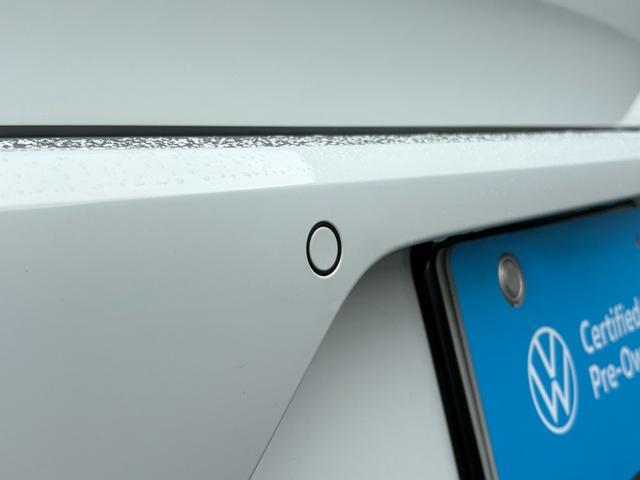ゴルフGTI ダイナミック アダプティブシャシーコントロールDCC LEDヘッドライト デジタルメーター ACC レーンアシスト 後方死角検知機能 障害物センサー App-Connect パドルシフト ETC 認定中古車保証付(15枚目)