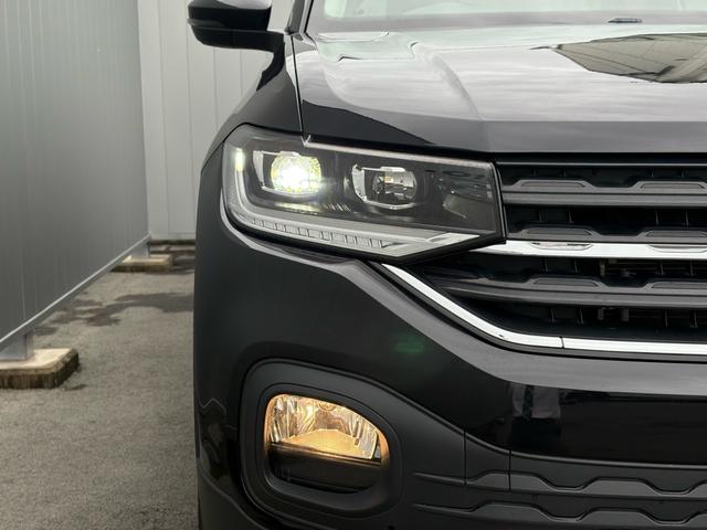 T-クロス TSI アクティブ デジタルメーター ACC トラベルアシスト 後方死角検知機能 バックカメラ 障害物センサー AppConnect ワイヤレスチャージ LEDヘッドライト ETC リヤトラフィックアラート 禁煙(6枚目)