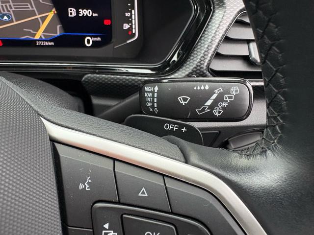 T-クロス TSI アクティブ デジタルメーター ACC トラベルアシスト 後方死角検知機能 バックカメラ 障害物センサー AppConnect ワイヤレスチャージ LEDヘッドライト ETC リヤトラフィックアラート 禁煙(28枚目)
