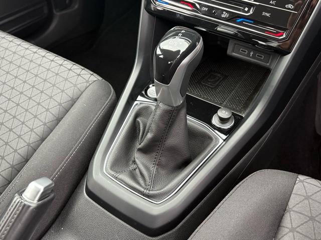 T-クロス TSI アクティブ デジタルメーター ACC トラベルアシスト 後方死角検知機能 バックカメラ 障害物センサー AppConnect ワイヤレスチャージ LEDヘッドライト ETC リヤトラフィックアラート 禁煙(36枚目)