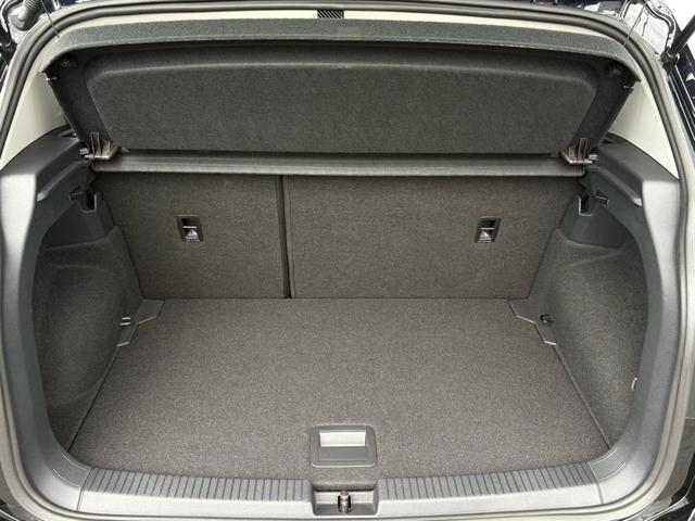 T-クロス TSI アクティブ デジタルメーター ACC トラベルアシスト 後方死角検知機能 バックカメラ 障害物センサー AppConnect ワイヤレスチャージ LEDヘッドライト ETC リヤトラフィックアラート 禁煙(45枚目)
