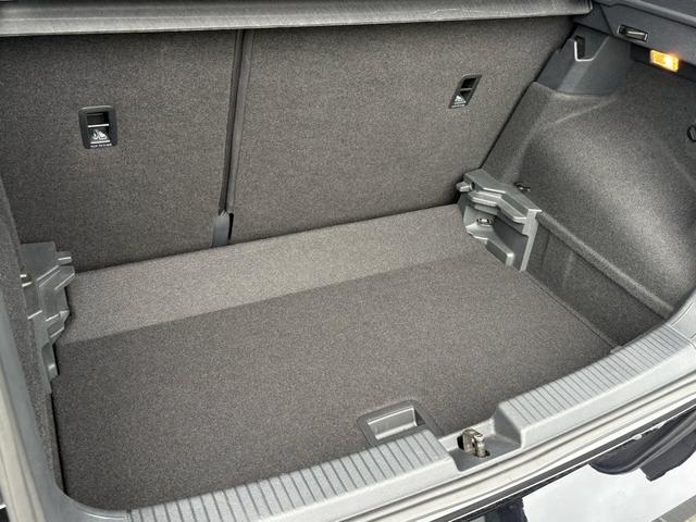 T-クロス TSI アクティブ デジタルメーター ACC トラベルアシスト 後方死角検知機能 バックカメラ 障害物センサー AppConnect ワイヤレスチャージ LEDヘッドライト ETC リヤトラフィックアラート 禁煙(47枚目)