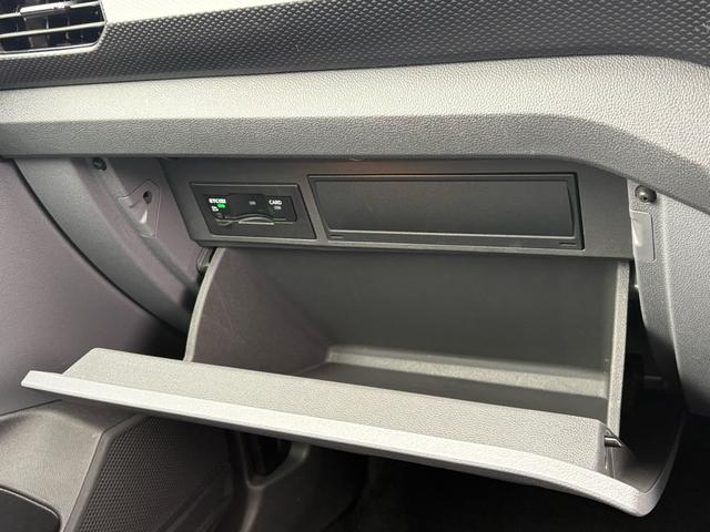 T-クロス TSI アクティブ アダプティブクルーズコントロールACC LEDヘッドライト 後方死角検知機能 レーンアシスト 障害物センサー バックカメラ パークディスタンスコントロール App-Connect ETC 認定保証付(38枚目)